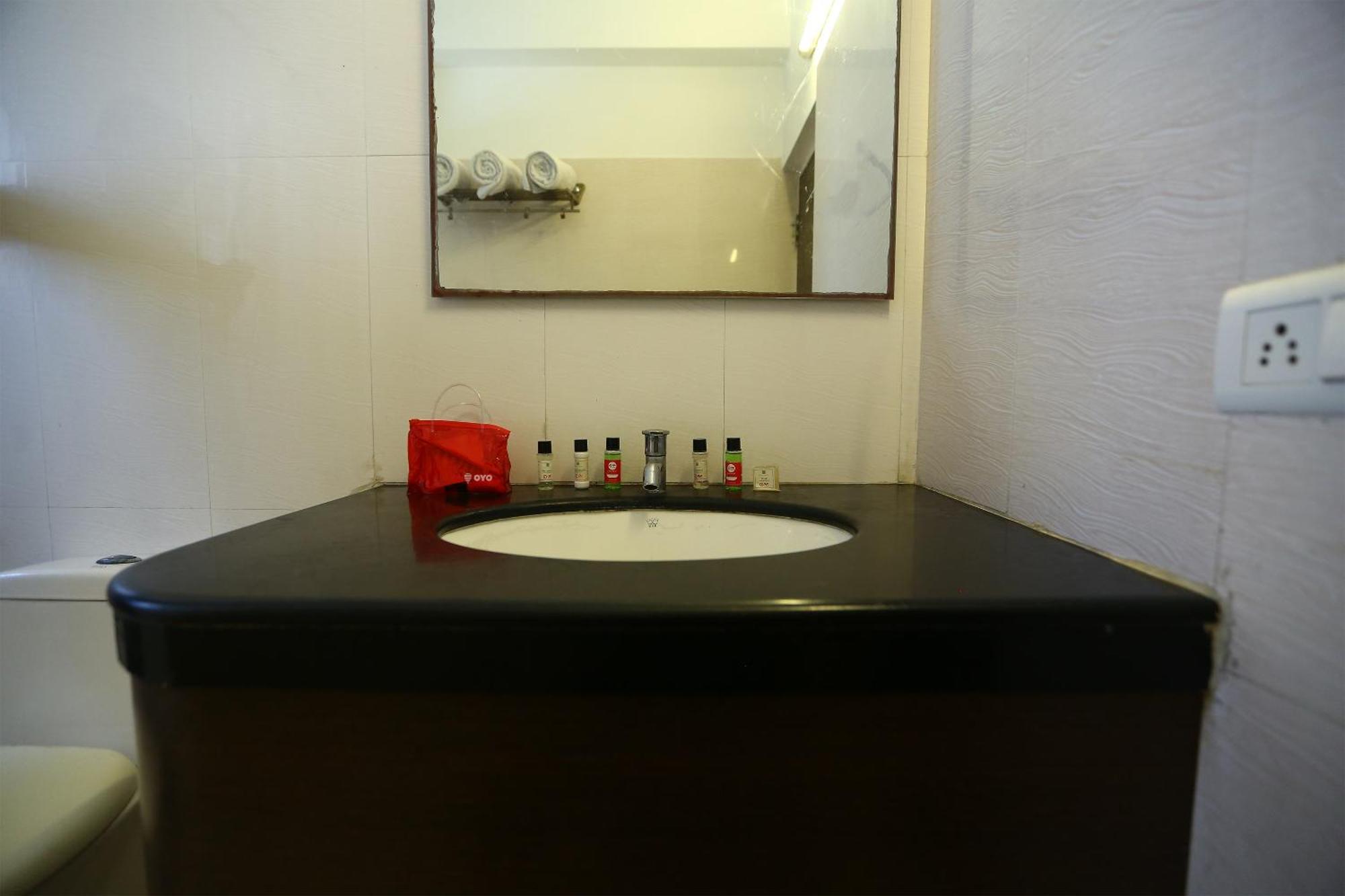 Hotel O Nimalan Residency Chennai Dış mekan fotoğraf